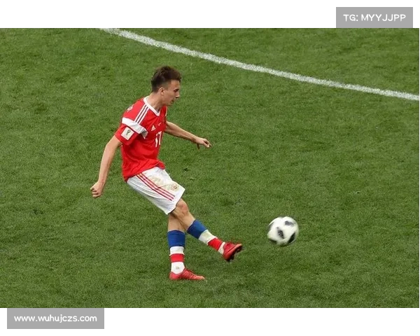 欧洲国家联赛俄罗斯队戈洛温助攻制胜